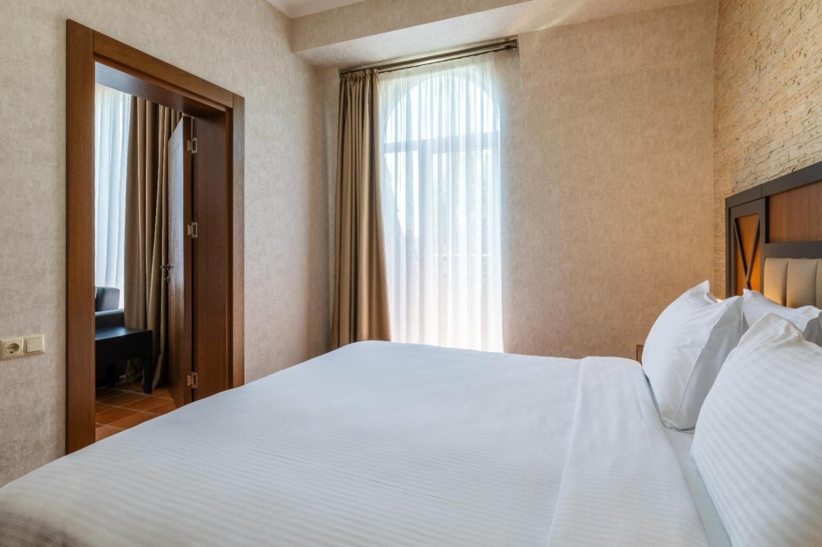 Hotel Chateau Kvirike Boboqvati Екстериор снимка