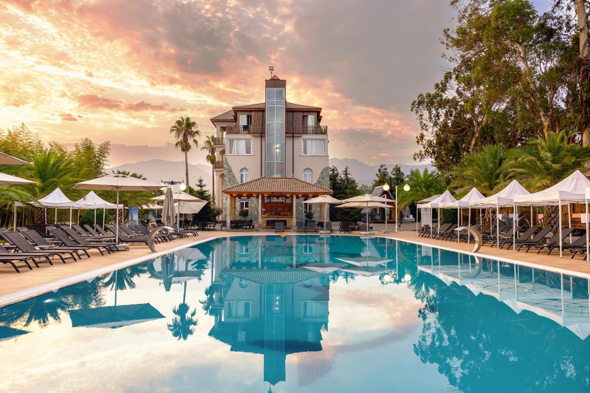 Hotel Chateau Kvirike Boboqvati Екстериор снимка
